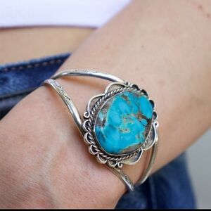Vintage turquoise cuff